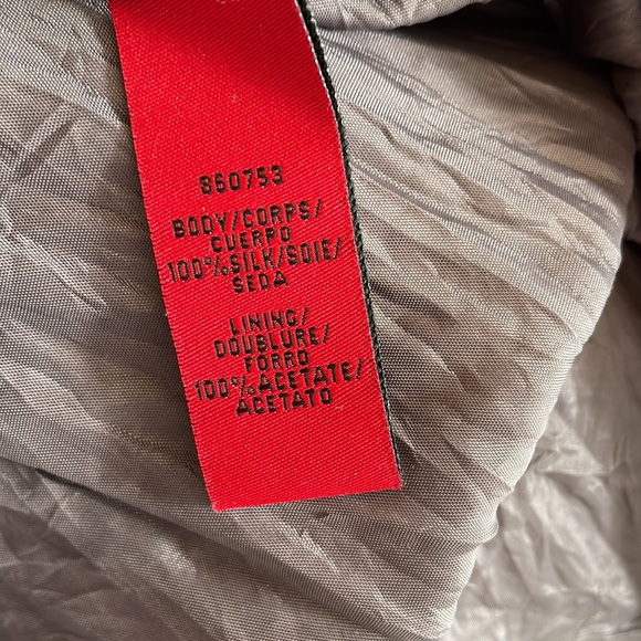 Beautiful Silk gown, size 8 - Picture 9 of 11